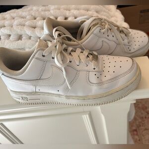 Nike Air Force 1 White Sneakers Sz 7